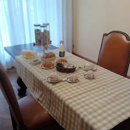 Alojamento de Acomodação e Pequeno-almoço Il Pittore *